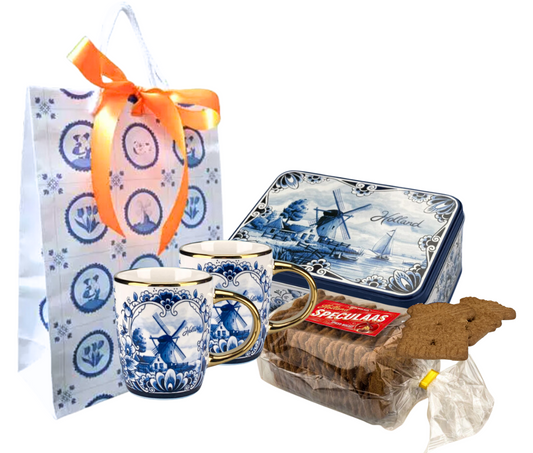 Delfts blauw mokken en koekblik Speculaas